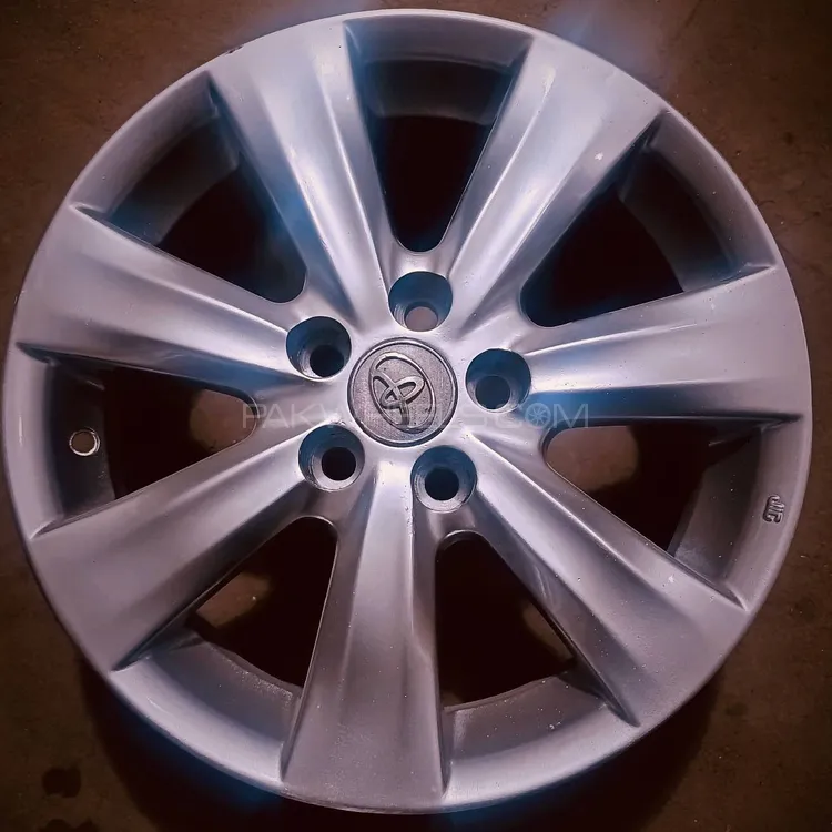 Toyota Corolla Altis Genuine Alloy Wheels Image-1