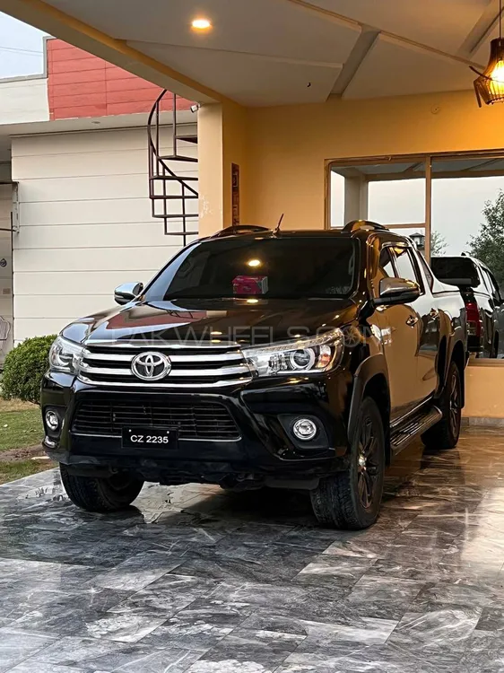 Toyota Hilux 2021 for Sale in Multan Toyota Hilux 2021 for Sale in Multan Image-18