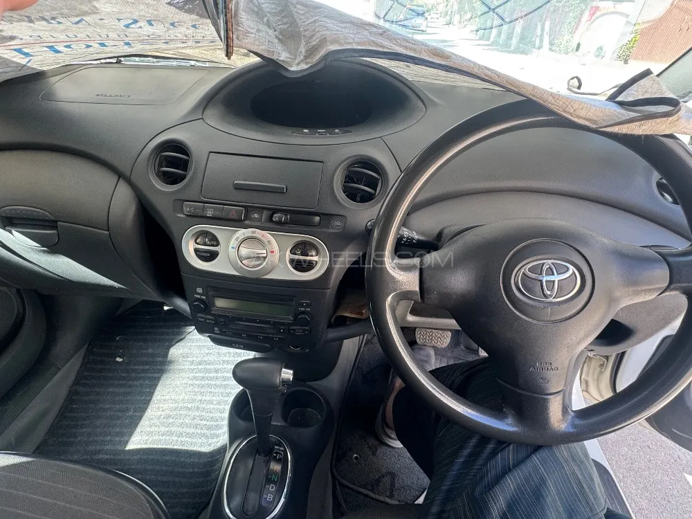 Toyota Vitz 2003 for Sale in Quetta Image-1