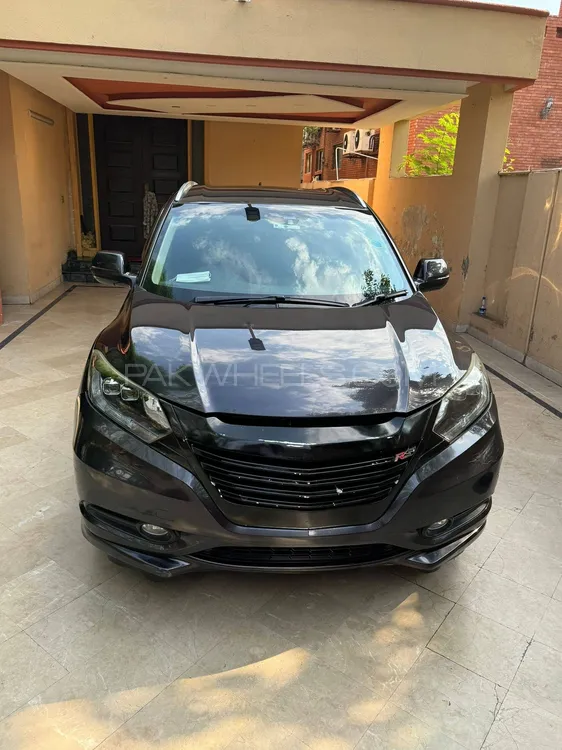 Honda Vezel 2014 for Sale in Lahore Image-1