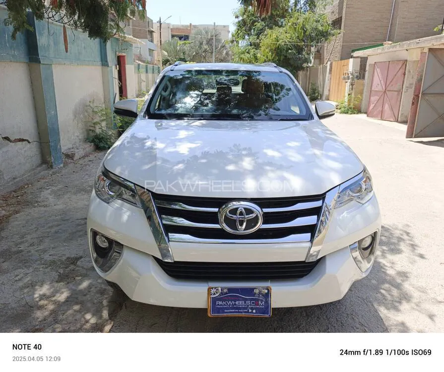 Toyota Fortuner 2021 for Sale in Karachi Image-1