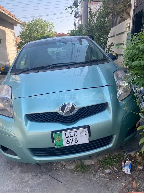 Toyota Vitz 2009 for Sale in Lahore Image-1