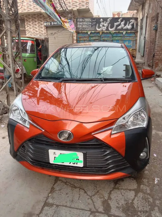 Toyota Vitz 2022 for Sale in Lahore Image-1