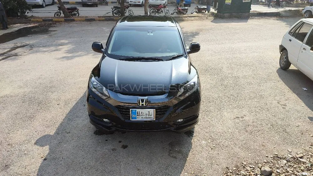 Honda Vezel 2014 for Sale in Islamabad Image-1