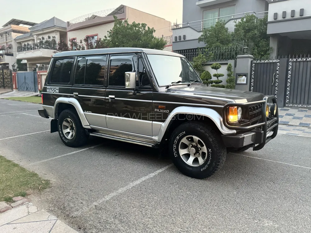 Mitsubishi Pajero 1986 for Sale in Lahore Image-1