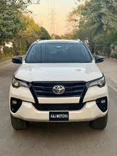 Toyota Fortuner 2.7 V 2021 for Sale