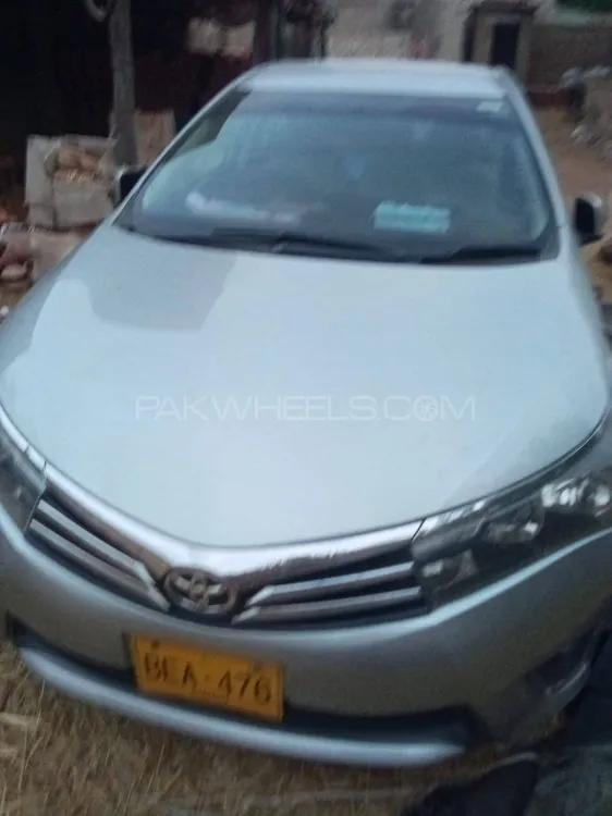 Toyota Corolla 2015 for Sale in Karachi Image-1