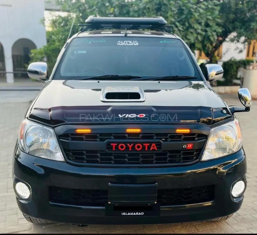 Toyota Hilux 2011 for Sale in Gujranwala Image-1