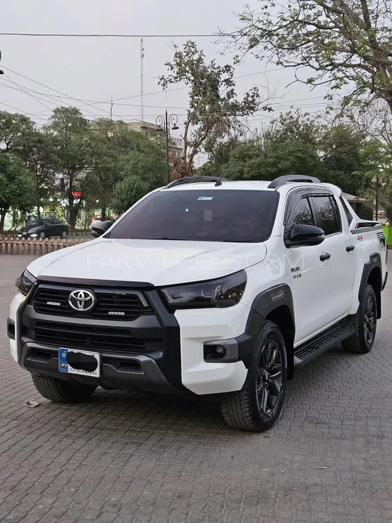 Toyota Hilux 2021 for Sale in Lahore Image-1