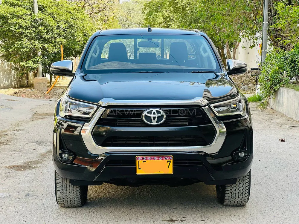 Toyota Hilux 2024 for Sale in Karachi Image-1
