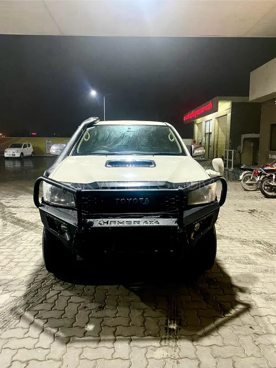 Toyota Hilux 2014 for Sale in Lahore Image-1