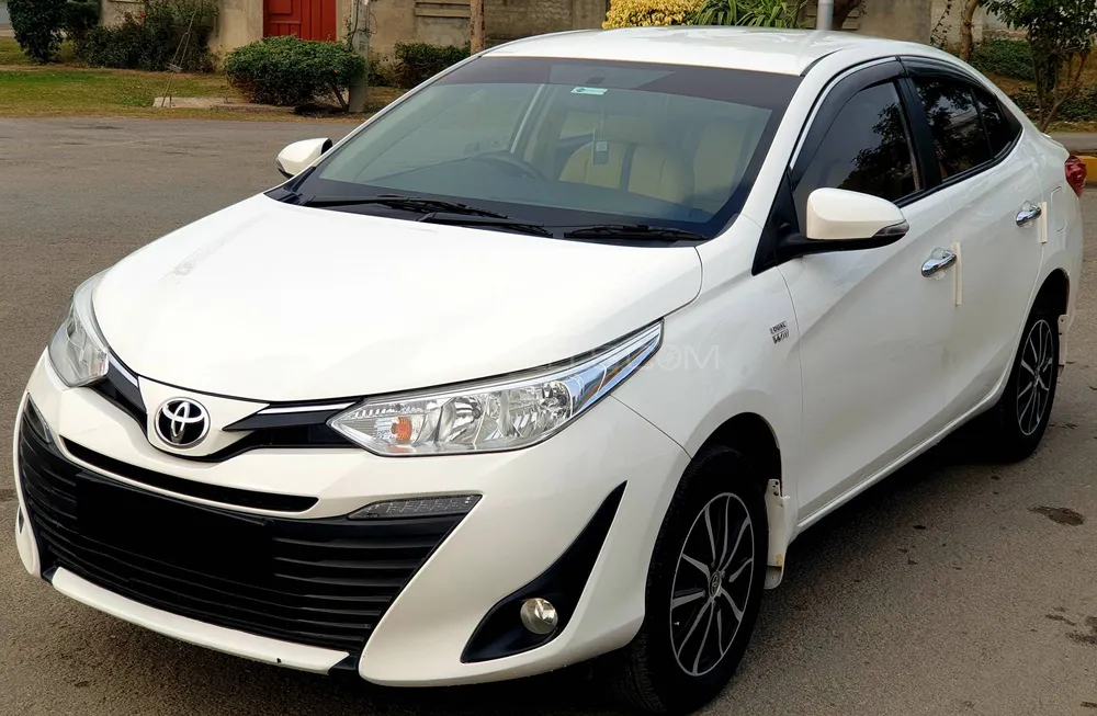 ٹویوٹا یارس سیڈان 2021 for Sale in لاہور Image-1