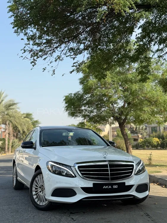 Mercedes Benz C Class 2018 for Sale in Lahore Image-1
