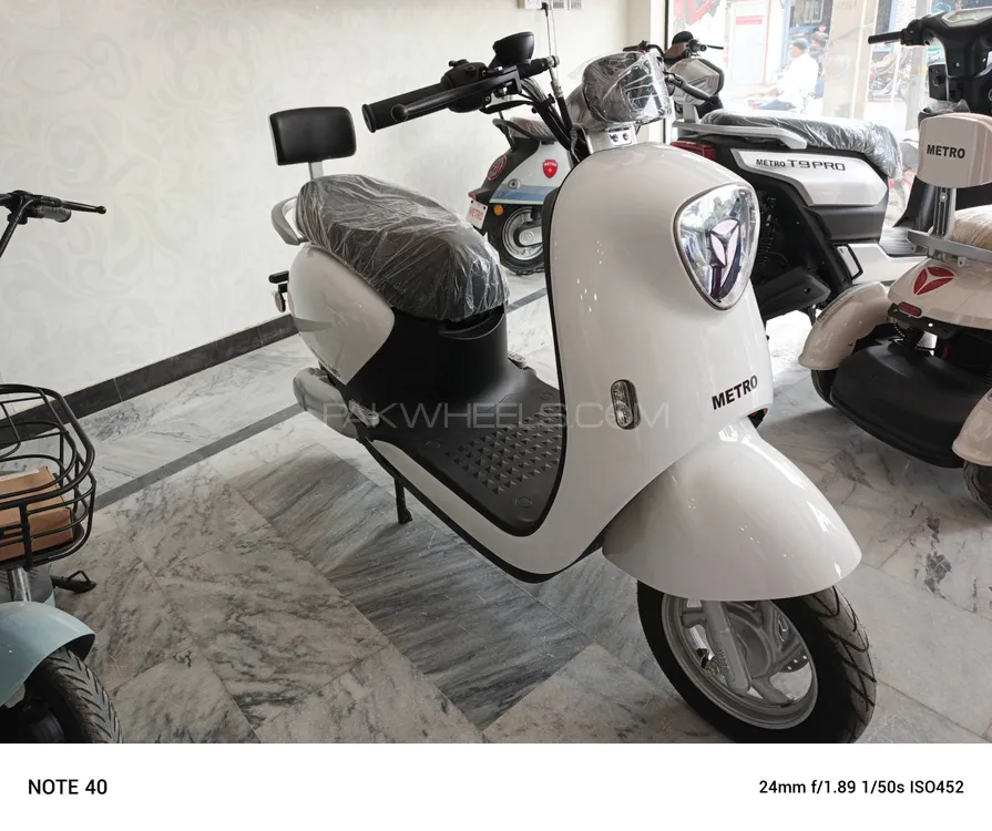 میٹرو M6 Empower 2025 for Sale Image-1
