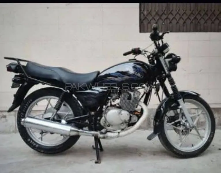 Suzuki GS 150 SE 2017 for Sale Suzuki GS 150 SE 2017 for Sale Image-3
