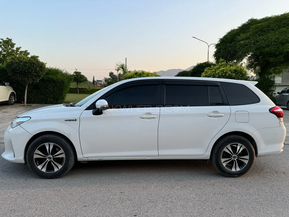 Toyota Corolla Fielder 2017 for Sale in Peshawar Toyota Corolla Fielder 2017 for Sale in Peshawar Image-3