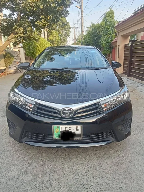 Toyota Corolla 2016 for Sale in Lahore Image-1