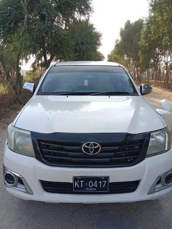Toyota Hilux 2013 for Sale in Umer Kot Image-1