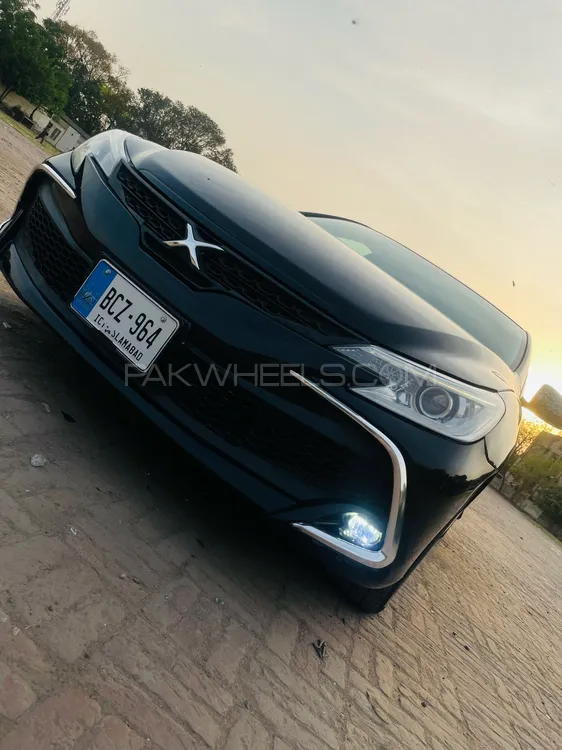 Toyota Mark X 2010 for Sale in Lahore Image-1