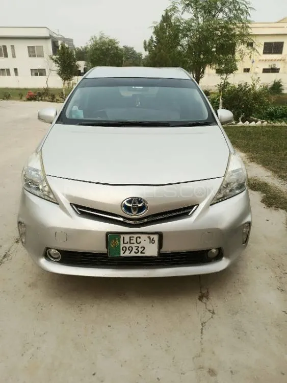 ٹویوٹا پریوس الفا 2012 for Sale in اسلام آباد Image-1
