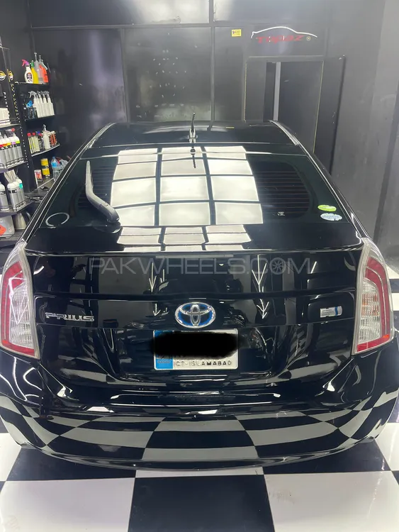 Toyota Prius 2013 for Sale in Islamabad Image-1