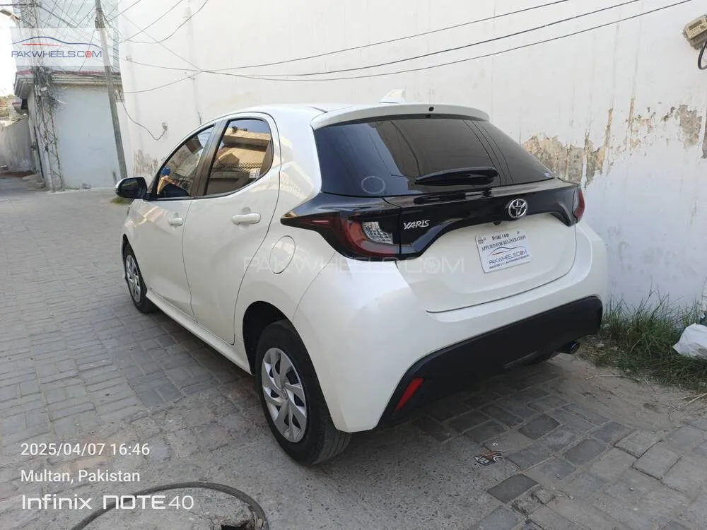 ٹویوٹا یارس ہیچ بیک 2021 for Sale in ملتان ٹویوٹا یارس ہیچ بیک 2021 for Sale in ملتان Image-4
