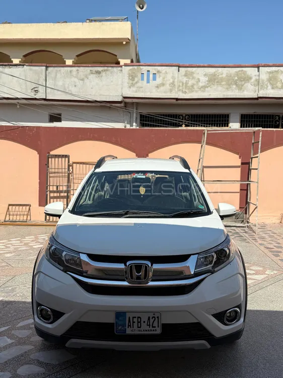 Honda BR-V 2017 for Sale in Gujrat Image-1