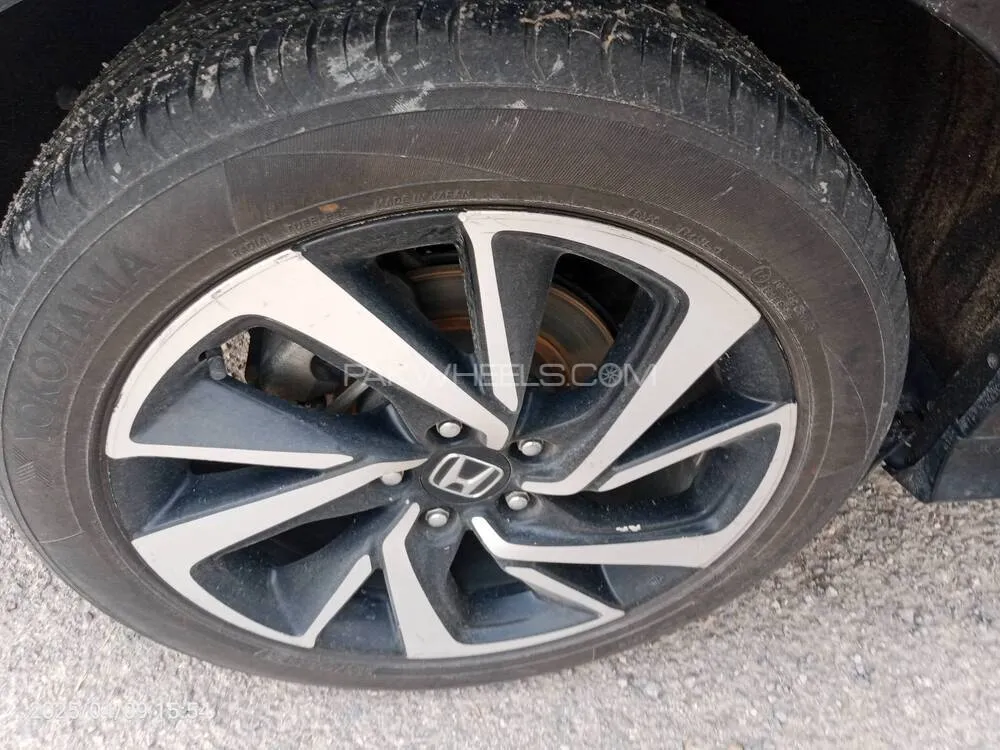 Honda Vezel 2016 for Sale in Islamabad Honda Vezel 2016 for Sale in Islamabad Image-14