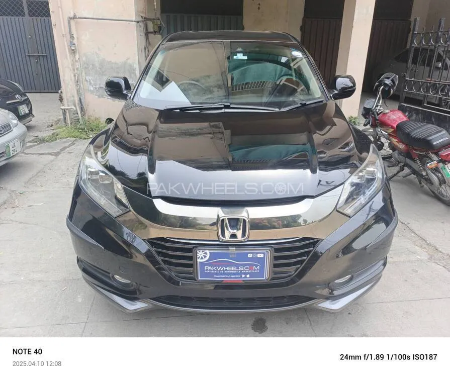 Honda Vezel 2016 for Sale in Lahore Image-1
