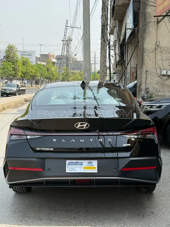 Hyundai Elantra 2025 for Sale in Lahore Image-1