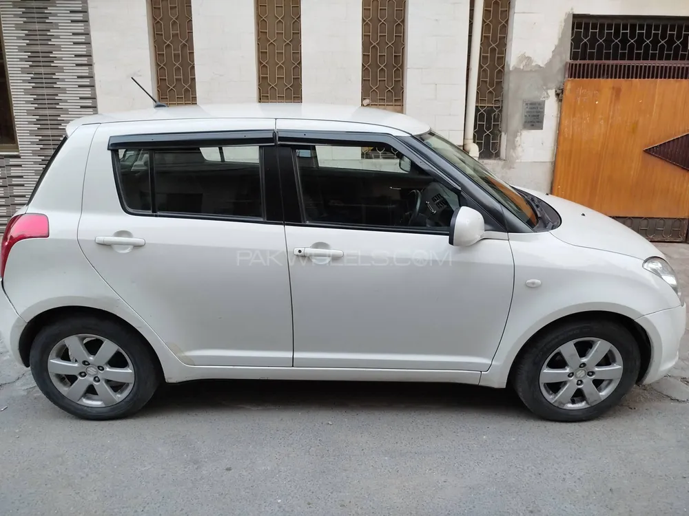 Suzuki Swift 2018 for Sale in Lahore Image-1