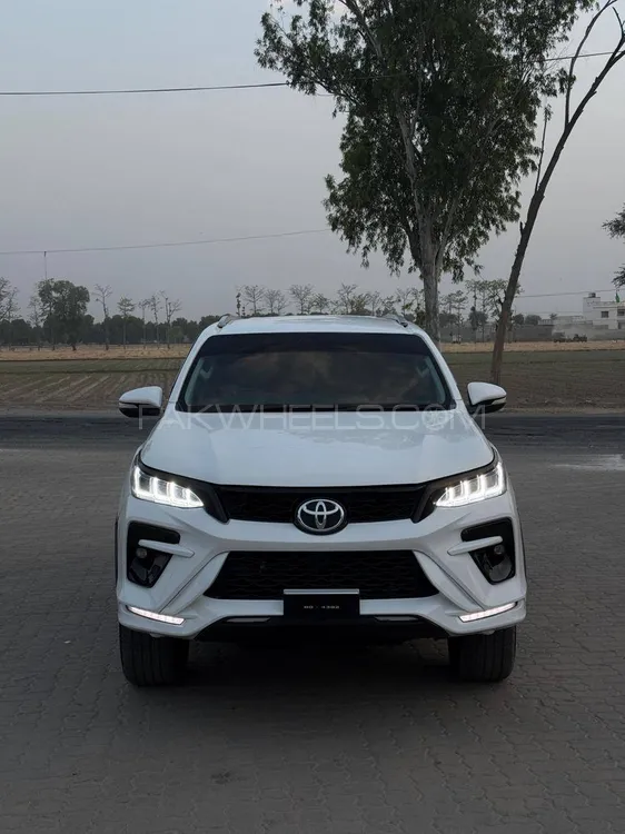 Toyota Fortuner 2017 for Sale in Multan Image-1