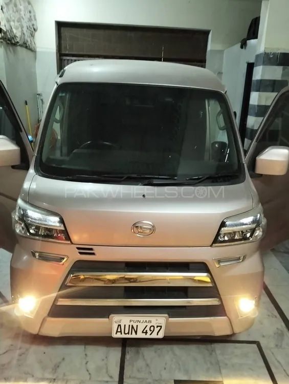 Daihatsu Hijet 2020 for Sale in Multan Image-1