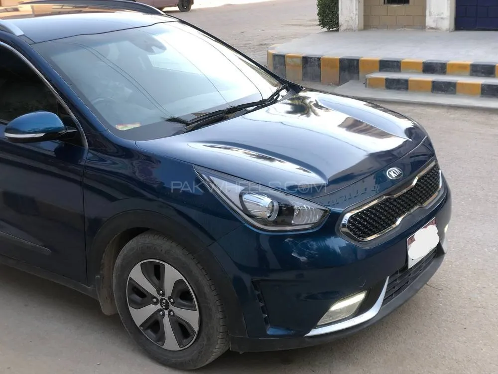 KIA Niro 2017 for Sale in Karachi Image-1