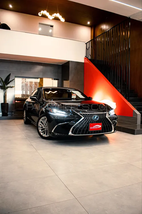 Lexus ES 2021 for Sale in Islamabad Image-1