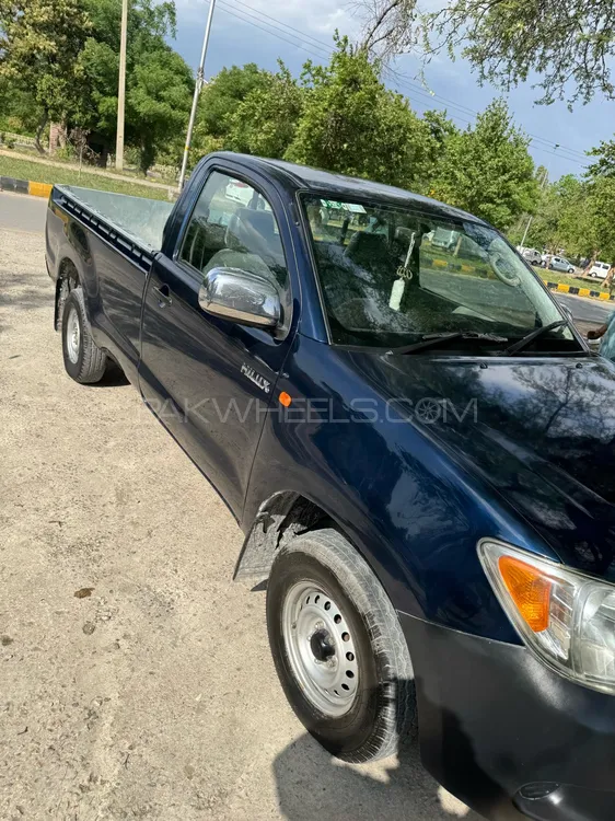 Toyota Hilux 2007 for Sale in Islamabad Image-1
