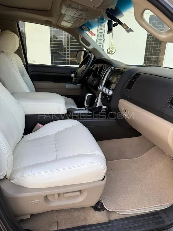 Toyota Tundra 2007 for Sale in Khanewal Image-1