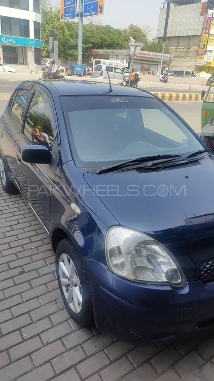Toyota Vitz 2002 for Sale in Lahore Image-1