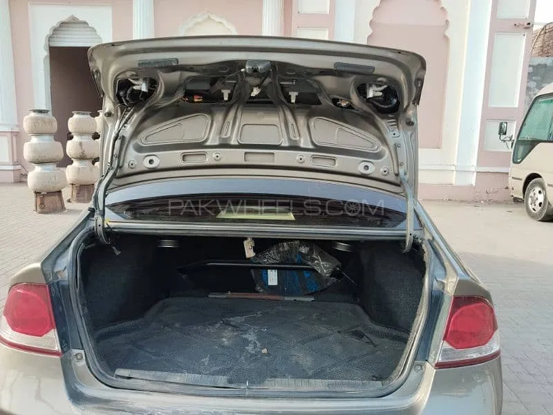 Honda Civic 2007 for Sale in Multan Image-1