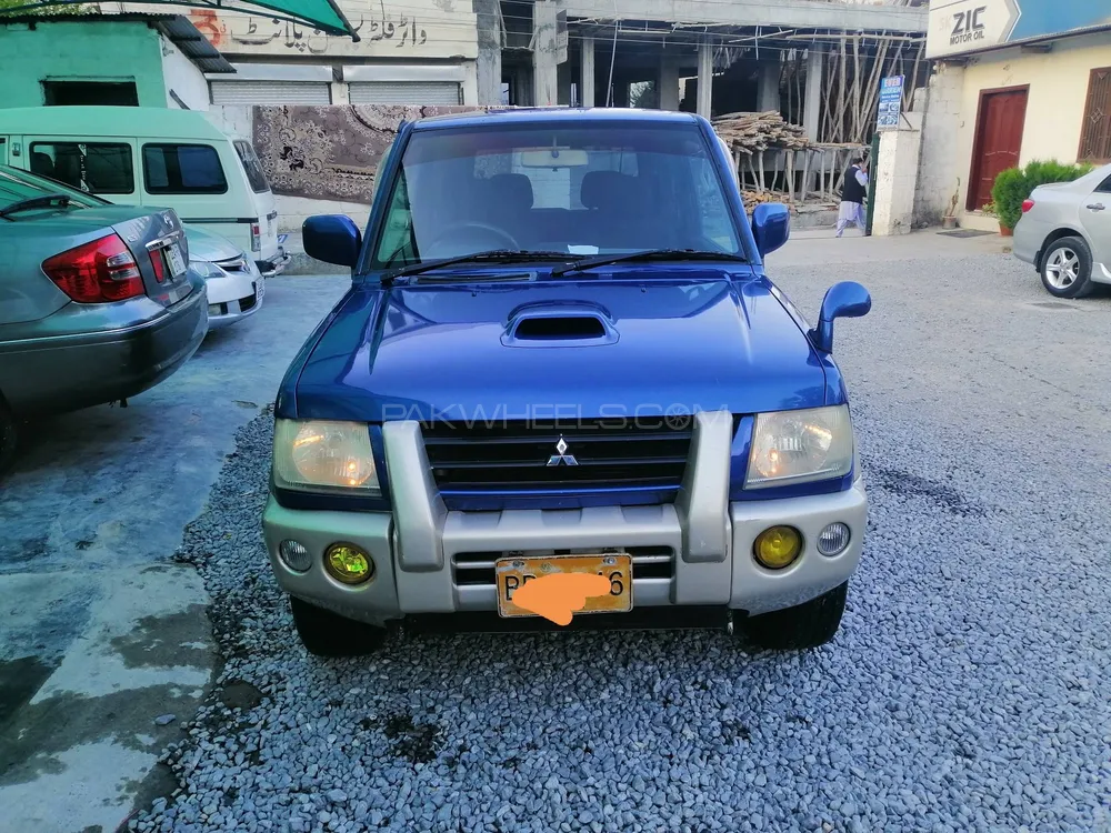 Mitsubishi Pajero Mini 2000 for Sale in Abbottabad Image-1