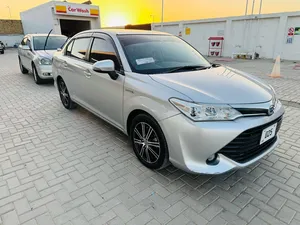 Toyota Corolla Axio Hybrid 1.5 2016 for Sale