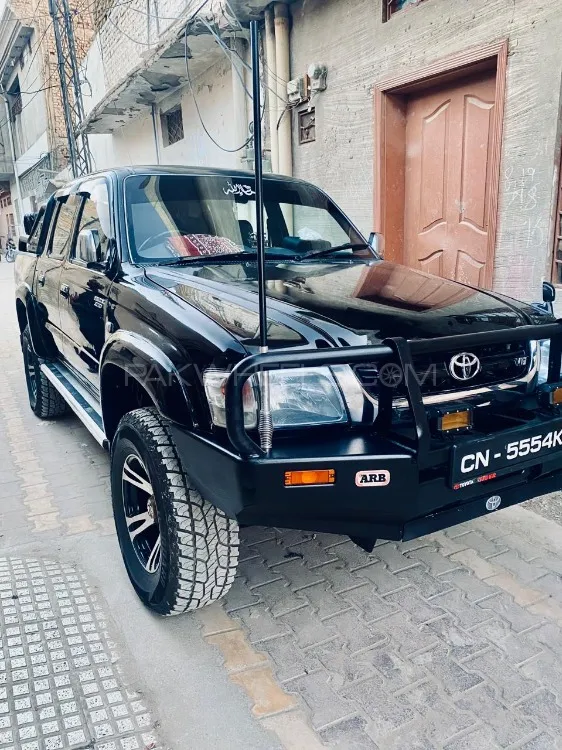 Toyota Hilux 2001 for Sale in Quetta Image-1