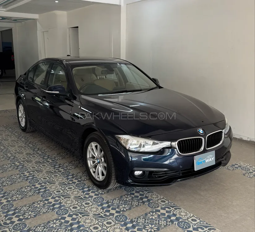 BMW 3 Series 2017 for Sale in Karachi Image-1