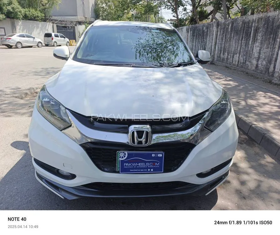 Honda Vezel 2015 for Sale in Rawalpindi Image-1
