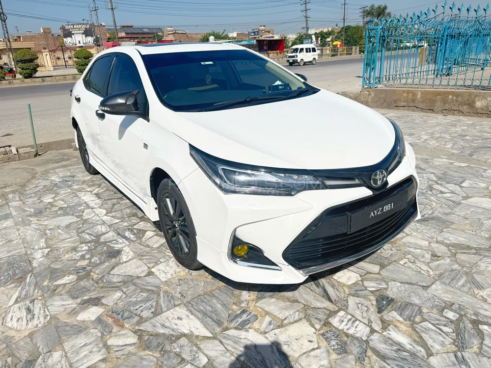 Toyota Corolla 2022 for Sale in Peshawar Image-1