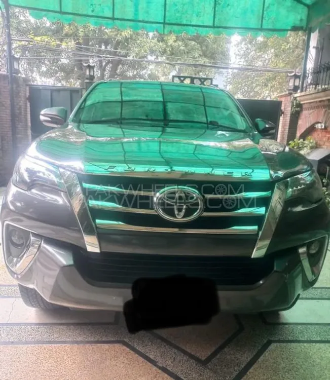 Toyota Fortuner 2017 for Sale in Gujranwala Image-1