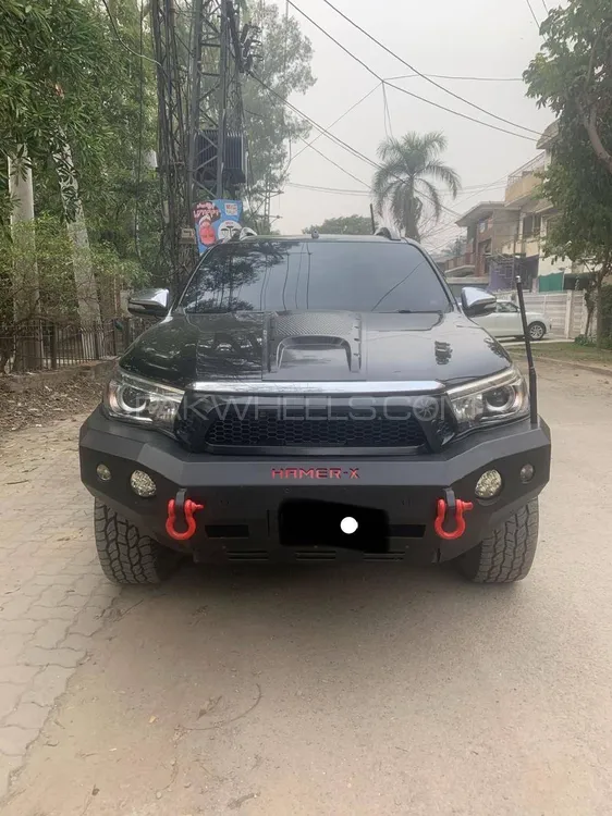 Toyota Hilux 2015 for Sale in Lahore Image-1