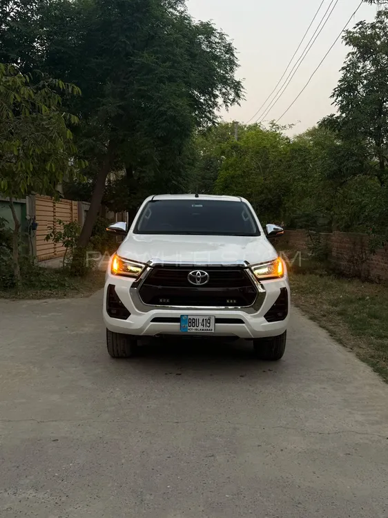 Toyota Hilux 2021 for Sale in Lahore Toyota Hilux 2021 for Sale in Lahore Image-2