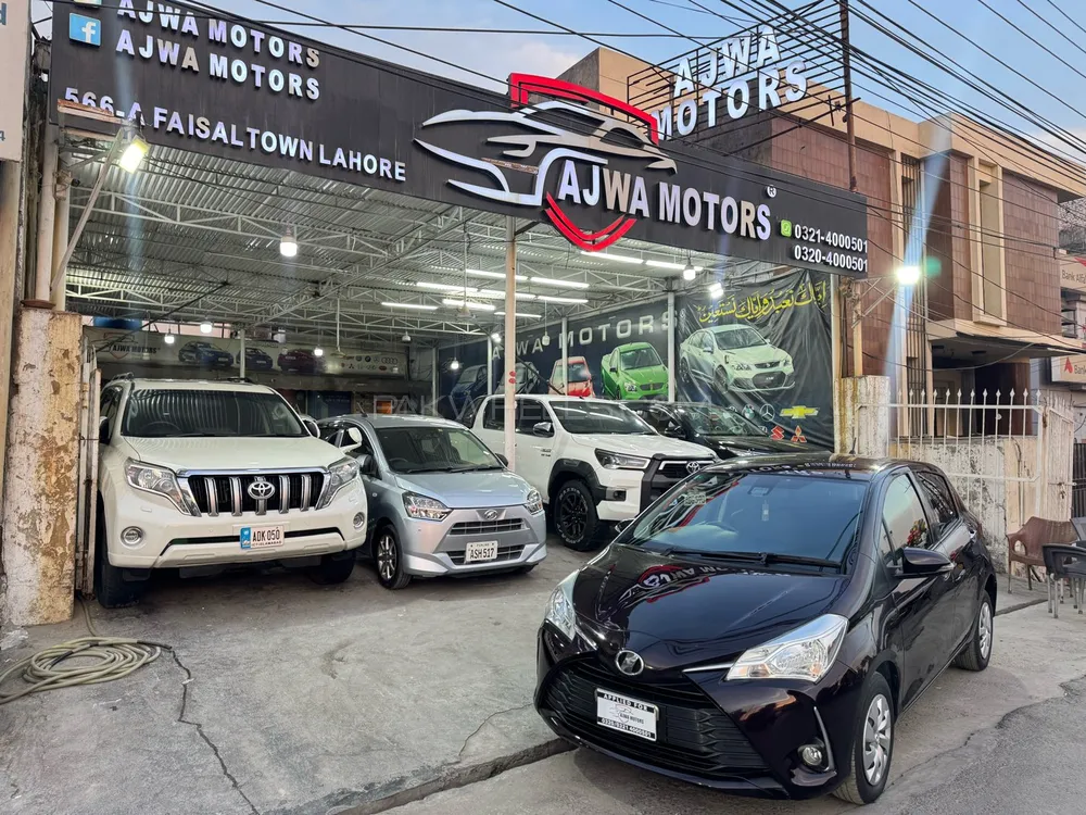Toyota Vitz 2018 for Sale in Lahore Image-1
