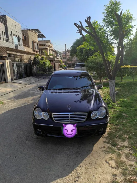 Mercedes Benz C Class 2002 for Sale in Lahore Image-1